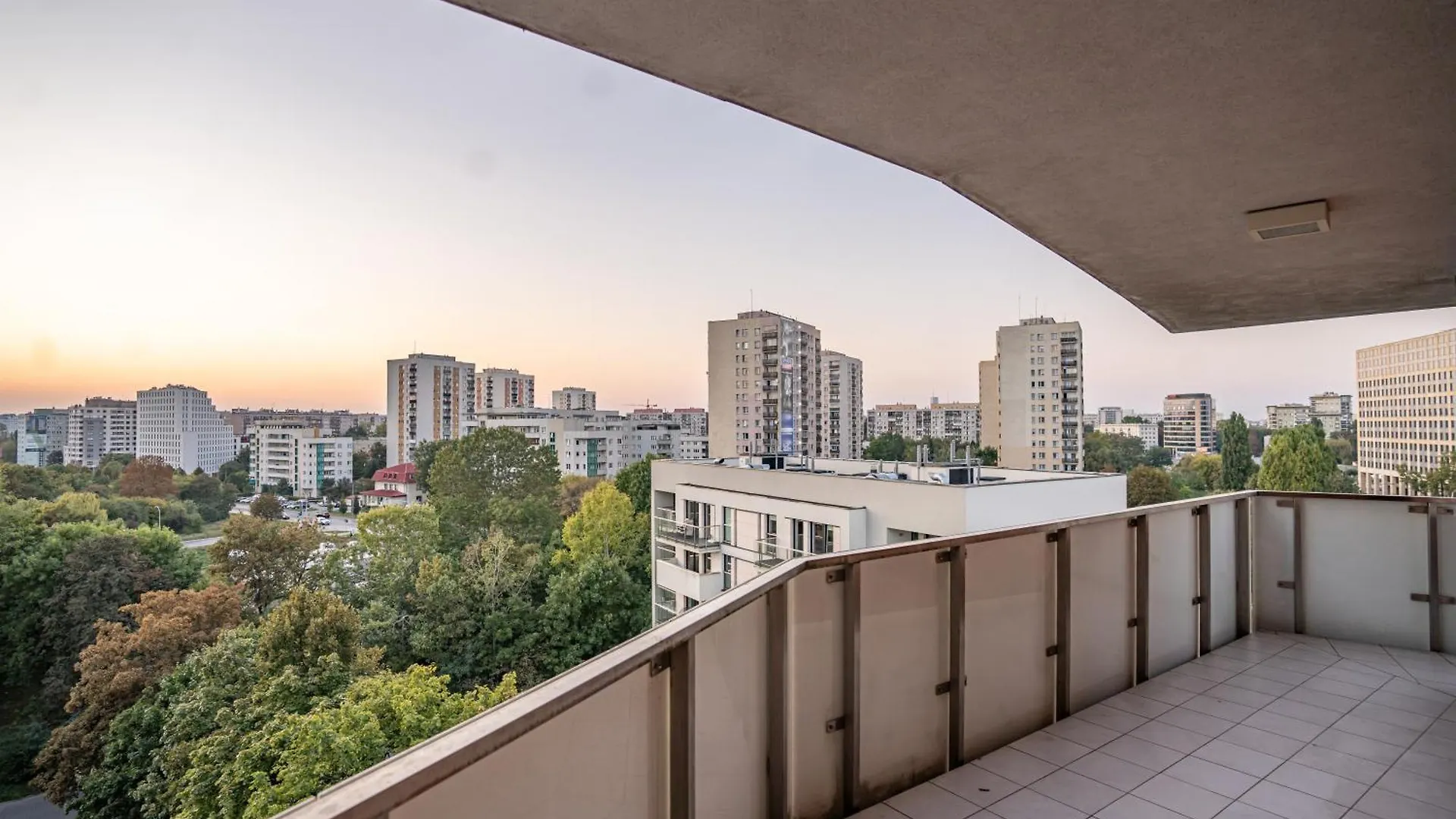 Хостел Waw Pokoje Manhattan Варшава